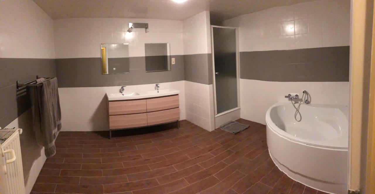 Maison Flo Houffalize Bagian luar foto